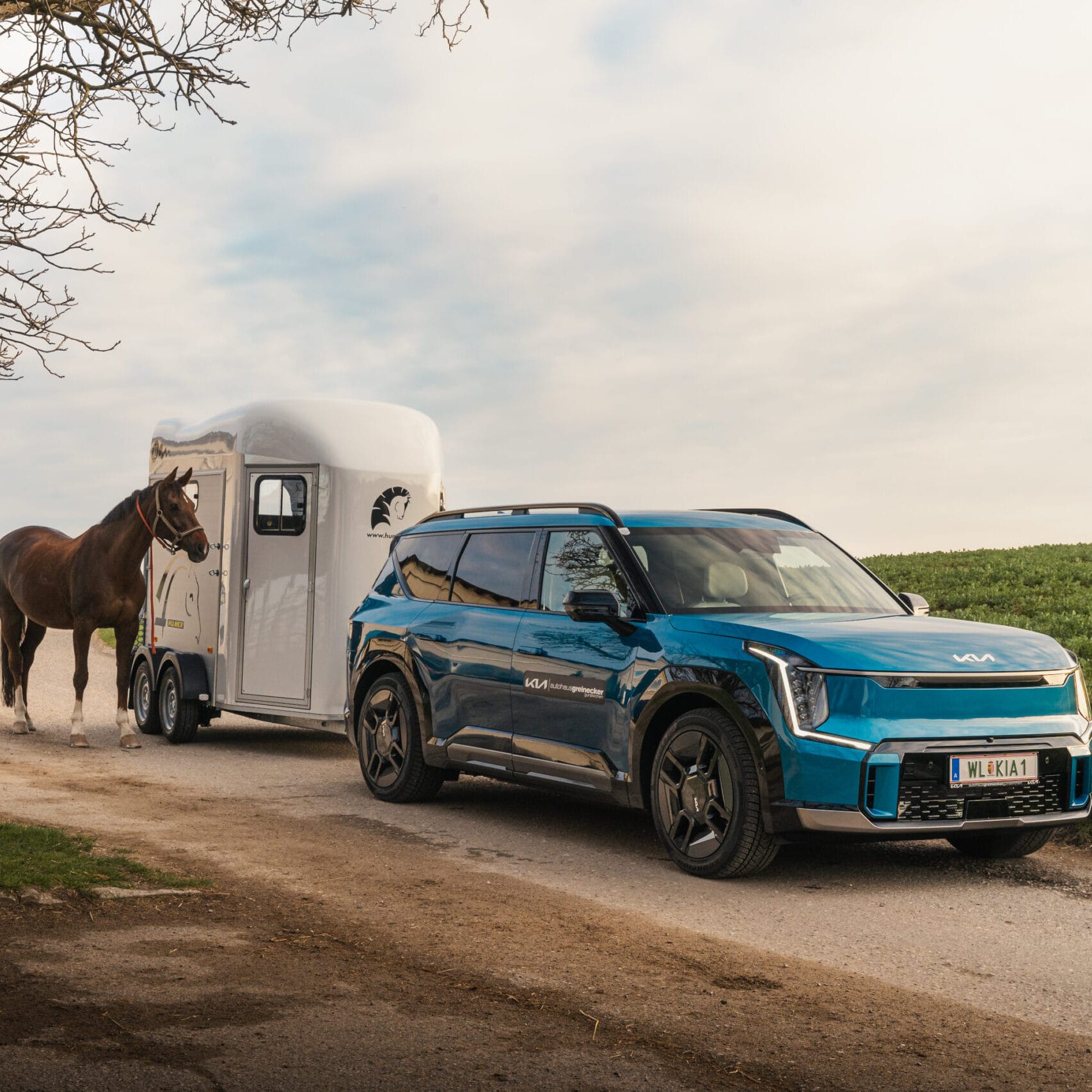 KIA EV9 für den Autotesttag 2025 im ÖAMTC Fahrtechnikzentrum in Teesdorf am 10. April 2025
