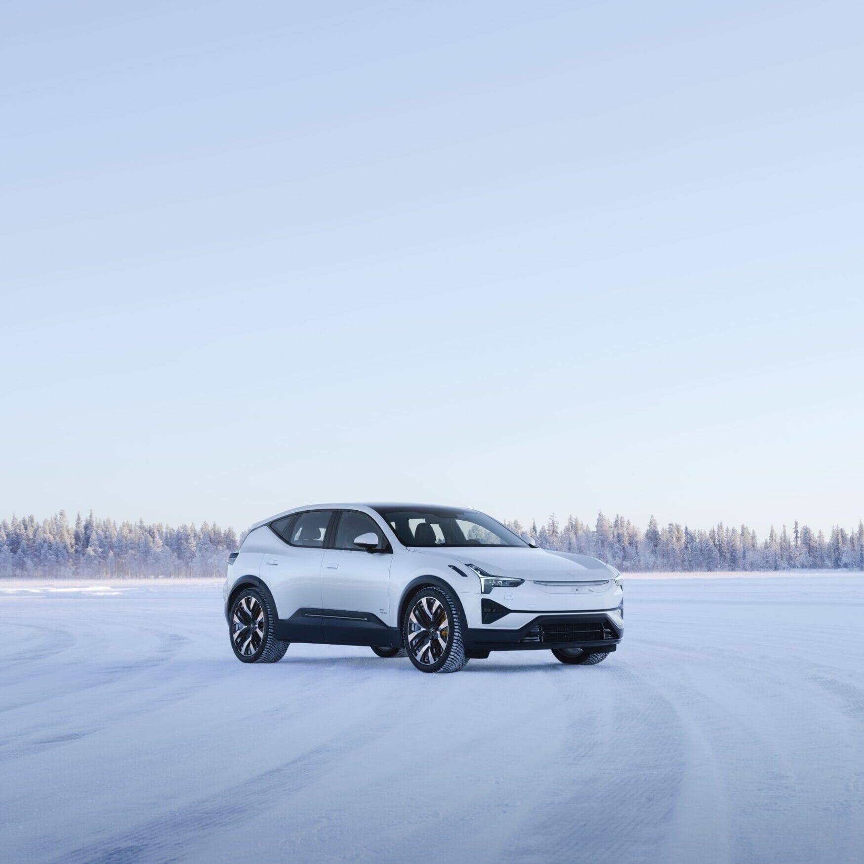 Polestar 3 für den Autotesttag 2025 im ÖAMTC Fahrtechnikzentrum Teesdorf am 10. April 2025